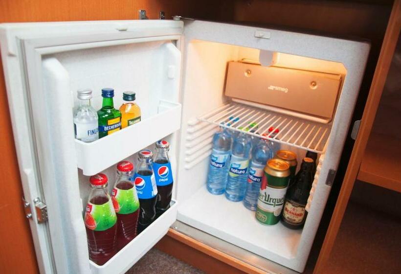 غرفة قياسية ثلاثية, Orličan