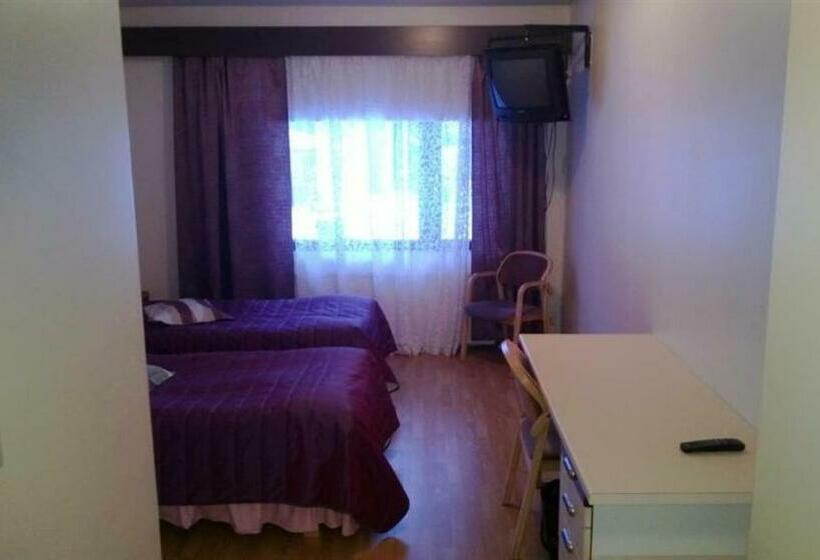 标准间, Otsolan Hovi