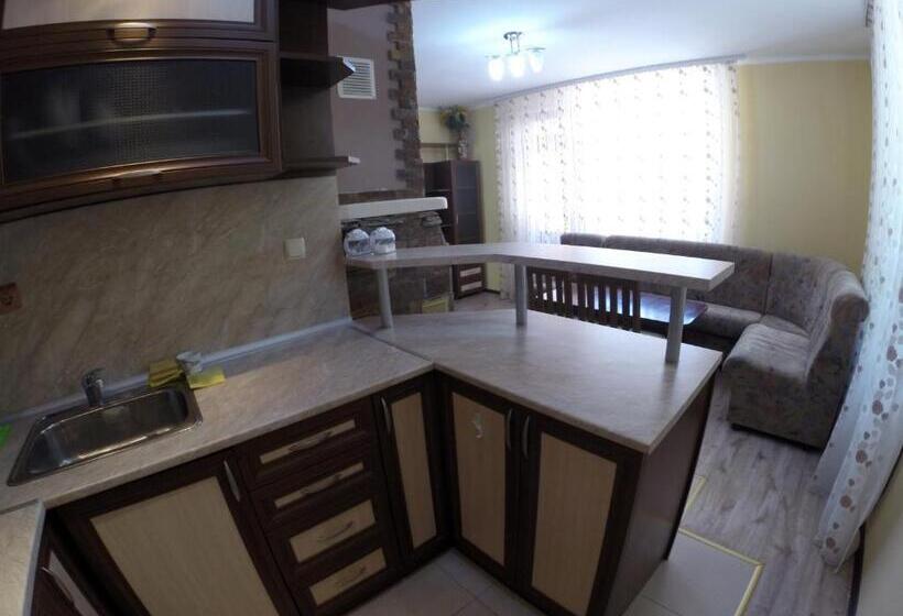 Апартаменты 1 Спальня с Террасой, ивелия къща за гости