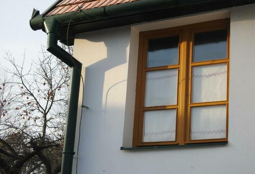 デラックスルーム, Bed & More Pogányvár