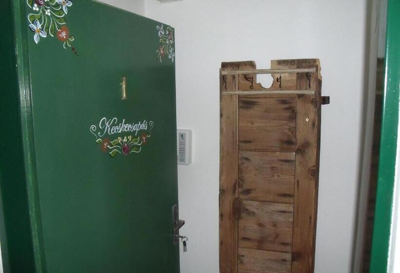 デラックスファミリールーム, Bed & More Pogányvár