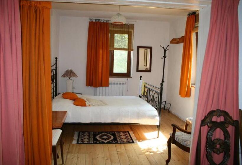 Семейный Номер Вид на Горы, Guest House Kamenik