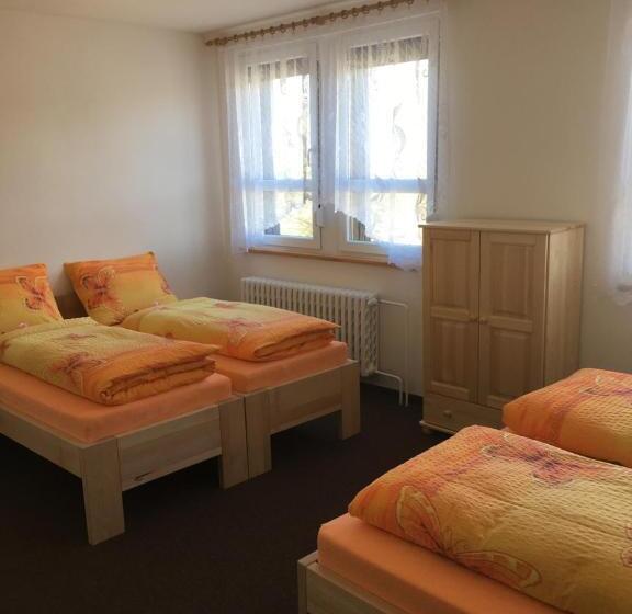 Апартаменты 2 Спальни, Penzion Relax