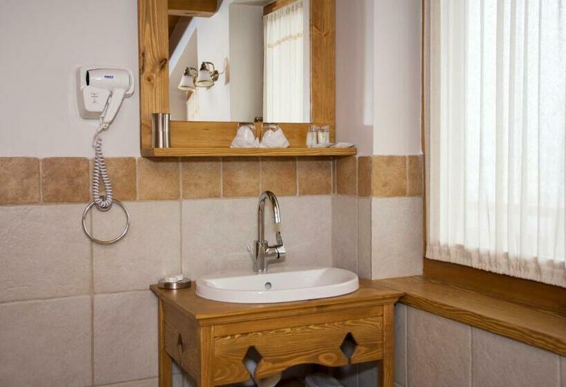 סוויטה משפחתית, Samedru