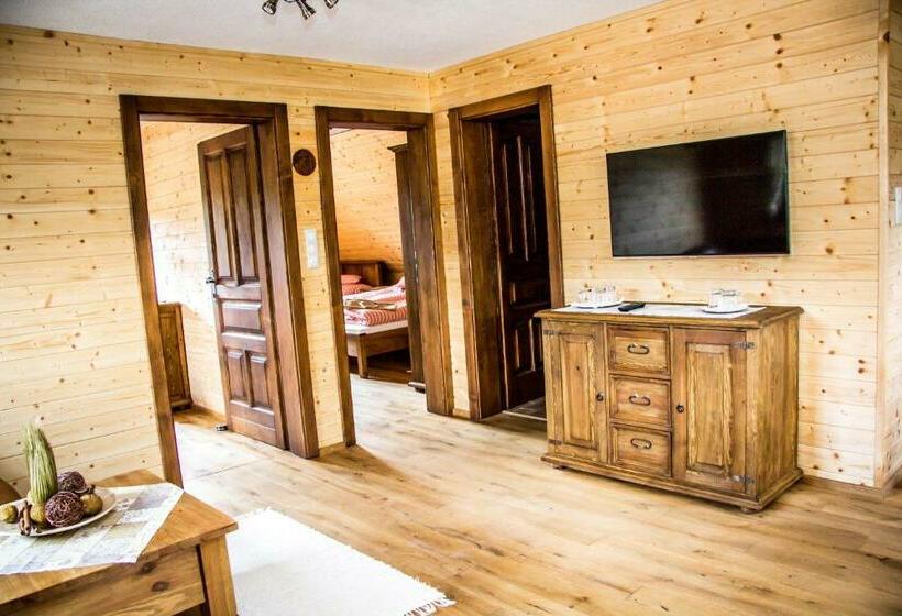 דירת שני חדרים, Salaš Kľak