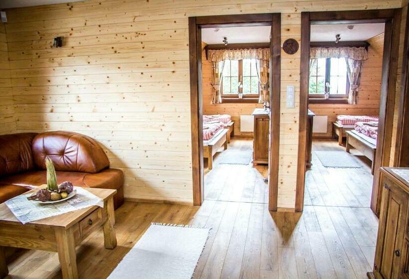 דירת שני חדרים, Salaš Kľak