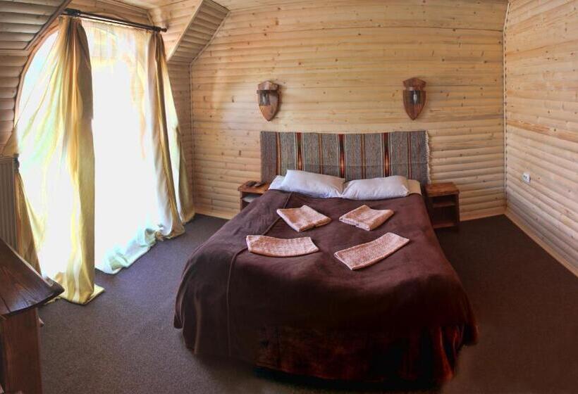Четырехместный Номер Стандарт, Oksamit Resort