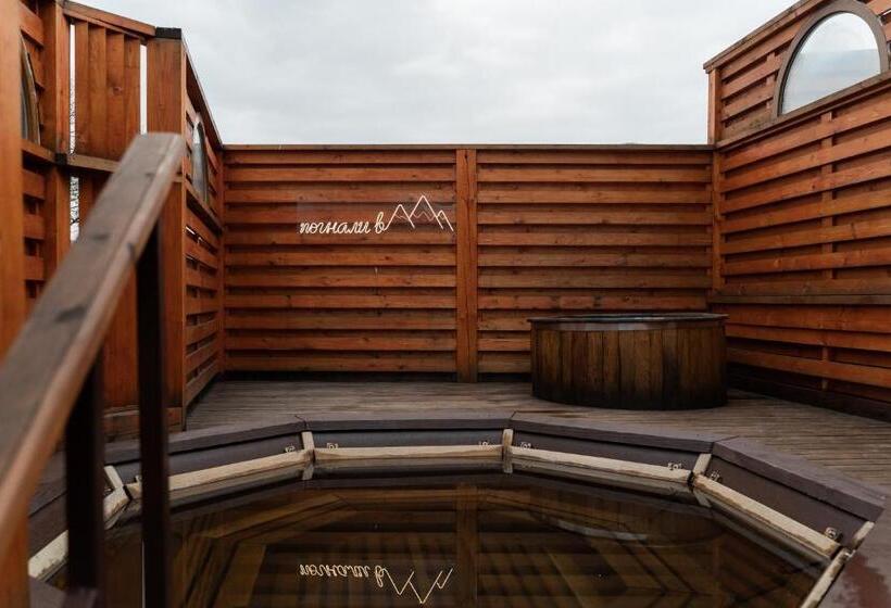 خانه 1 خوابه, Oksamit Resort