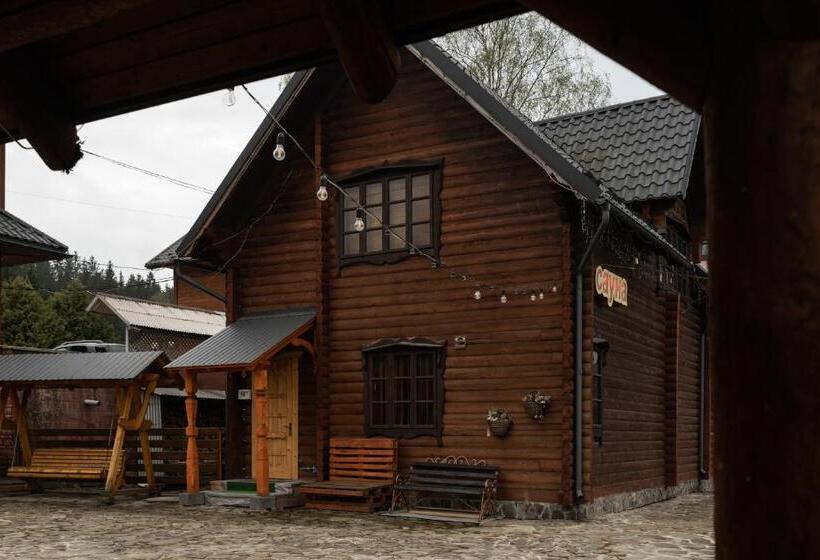 خانه 1 خوابه, Oksamit Resort