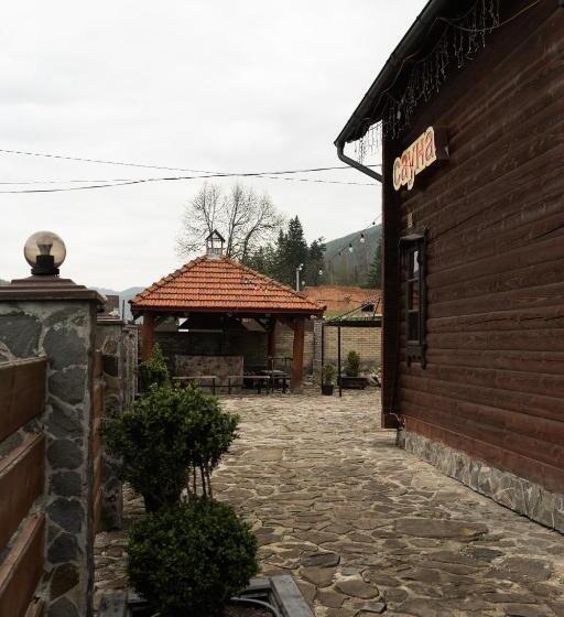 خانه 1 خوابه, Oksamit Resort