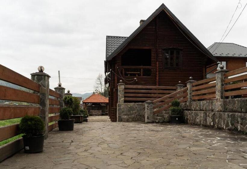 خانه 1 خوابه, Oksamit Resort