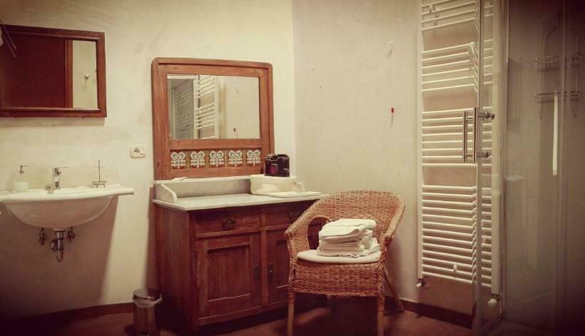 غرفة قياسية, Casa Della Fornace