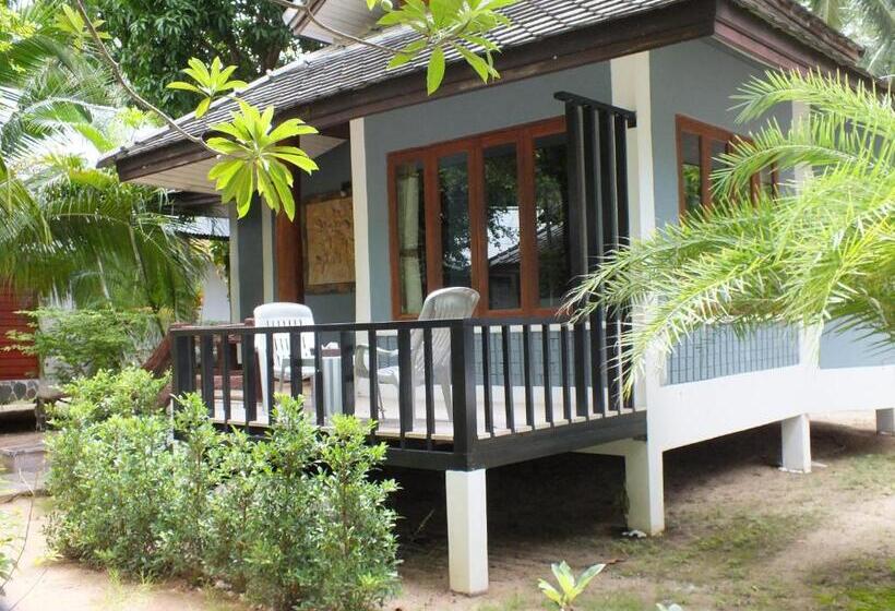 غرفة قياسية ثلاثية مزودة بتراس, Bottle Beach 1 Resort