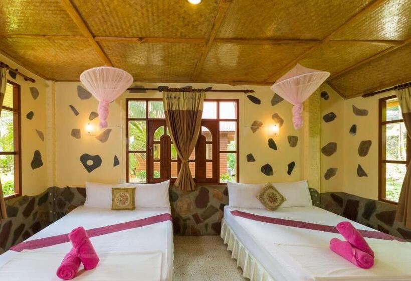 בונגלו משפחתי, Bottle Beach 1 Resort