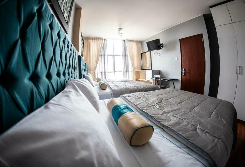 标准三人间, Costa Del Inka