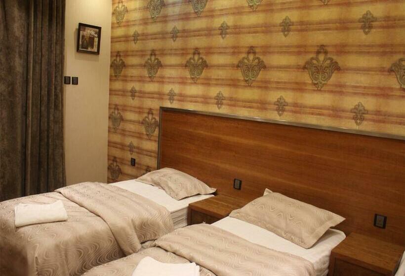 패밀리 스위트, فندق فيفاء