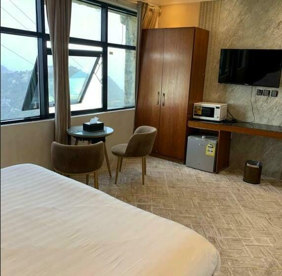 침실 2개 스위트, فندق فيفاء