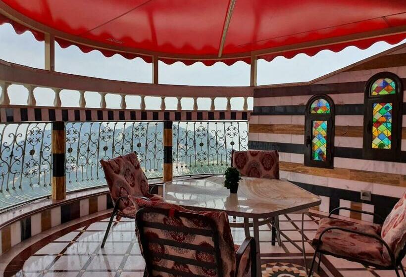 수피리어 스위트, فندق فيفاء