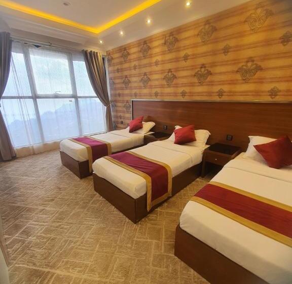 침실 2개 스위트, فندق فيفاء