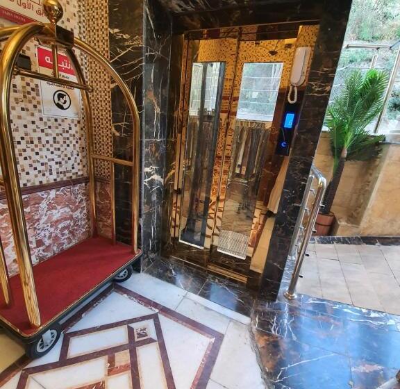 디럭스 룸, فندق فيفاء