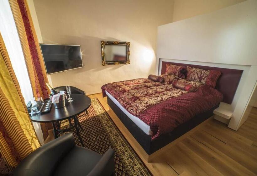 חדר סטנדרט, Panství Dlouhá Lhota