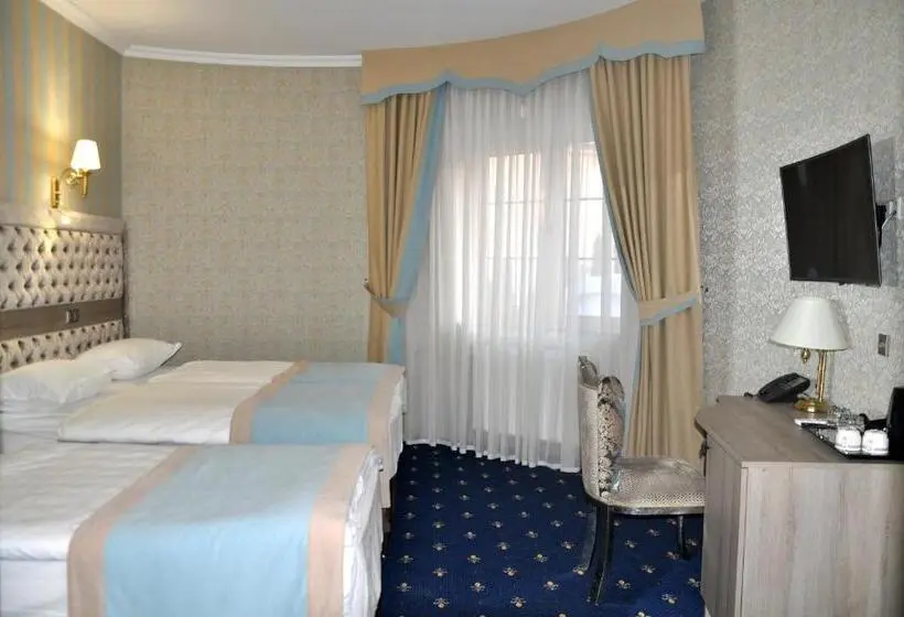 Classic Kolmen Hengen Huone, Resort&spa Kamelot