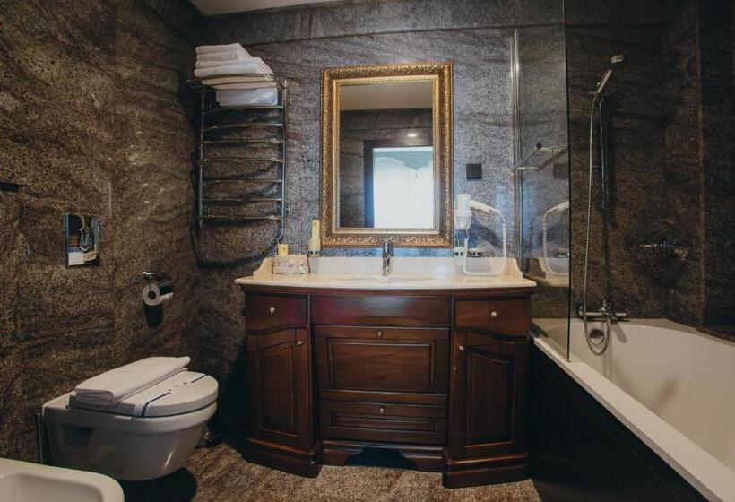 جناح, Resort&spa Kamelot