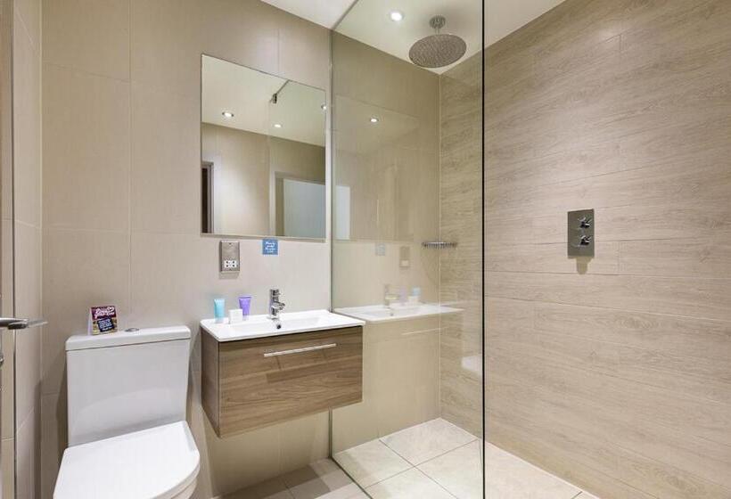 غرفة قياسية, The Kilnwick Percy Resort And Golf Club