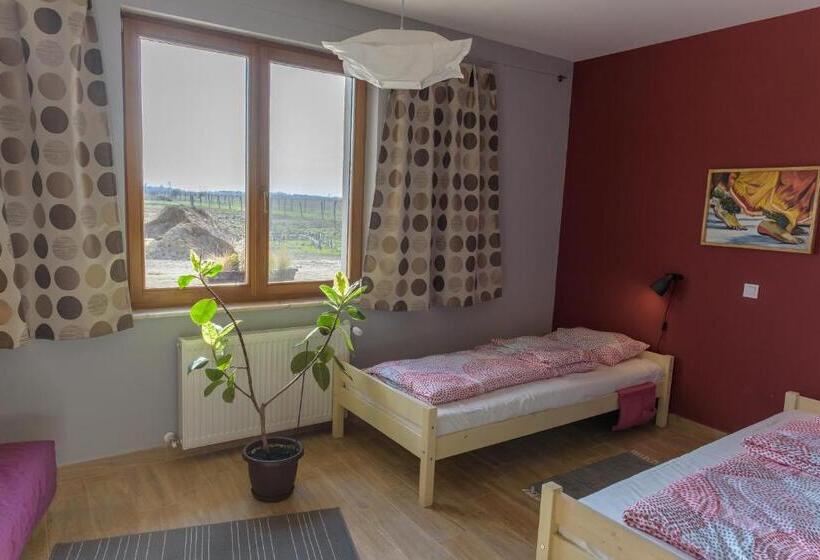 חדר סטנדרט לארבעה, Centru De Recreere Kentaur