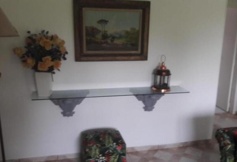 家庭房带园景, Pousada Princesa Do Vale