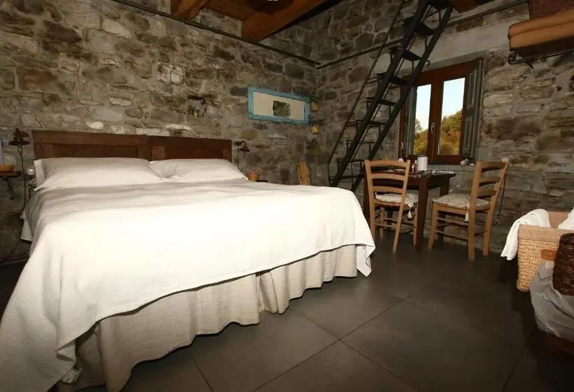 ファミリールーム, Agriturismo Mulino Marghen Restored Watermill Retreat Center