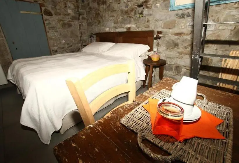 ファミリールーム, Agriturismo Mulino Marghen Restored Watermill Retreat Center