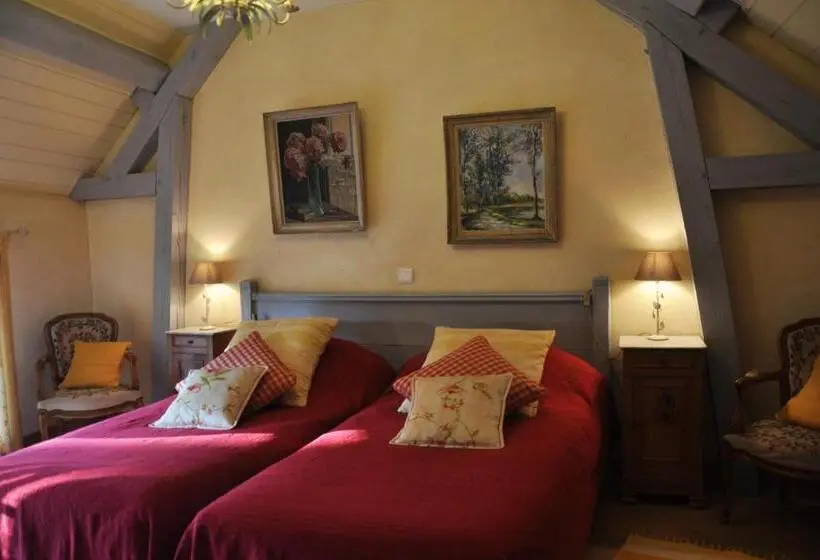 Camera Standard, Grange De La Herde