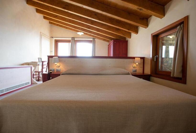 חדר משפחתי, Cavril Agriturismo