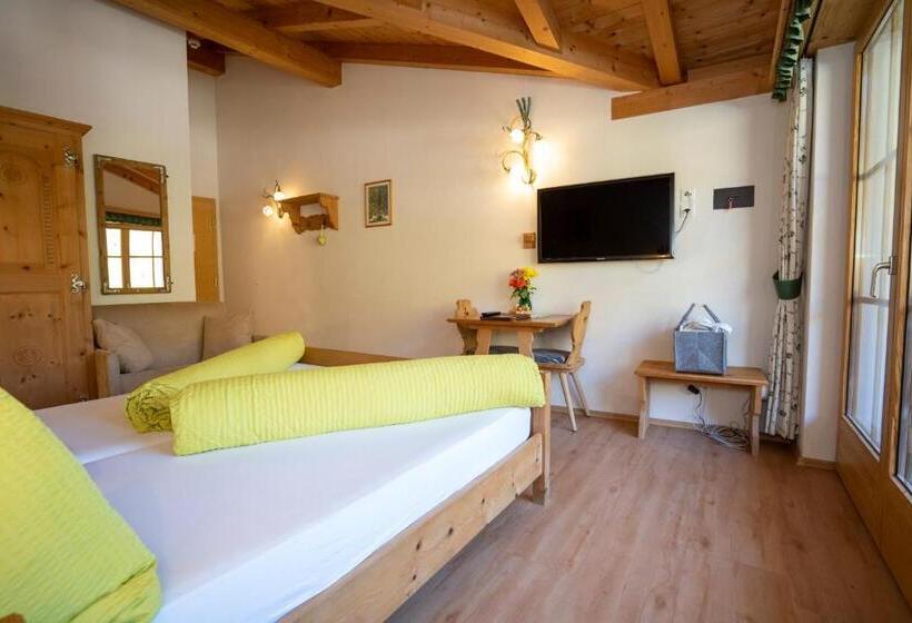 غرفة قياسية, Crusch Alba Sta Maria