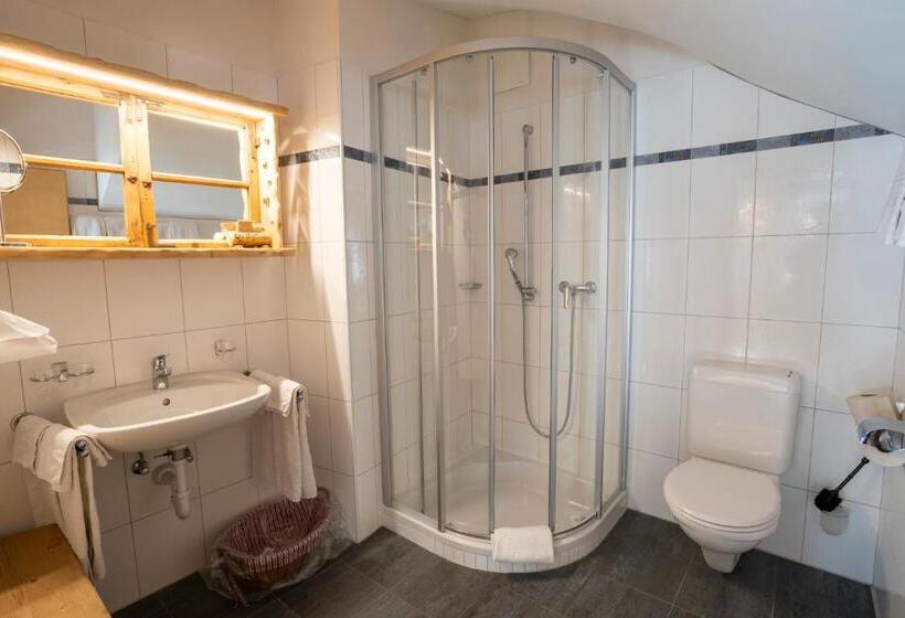 غرفة قياسية رباعية, Crusch Alba Sta Maria