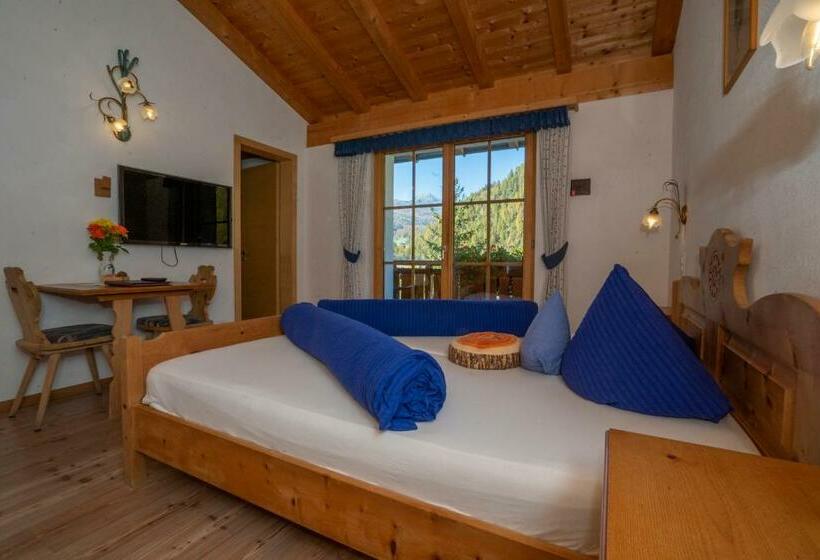 غرفة قياسية, Crusch Alba Sta Maria