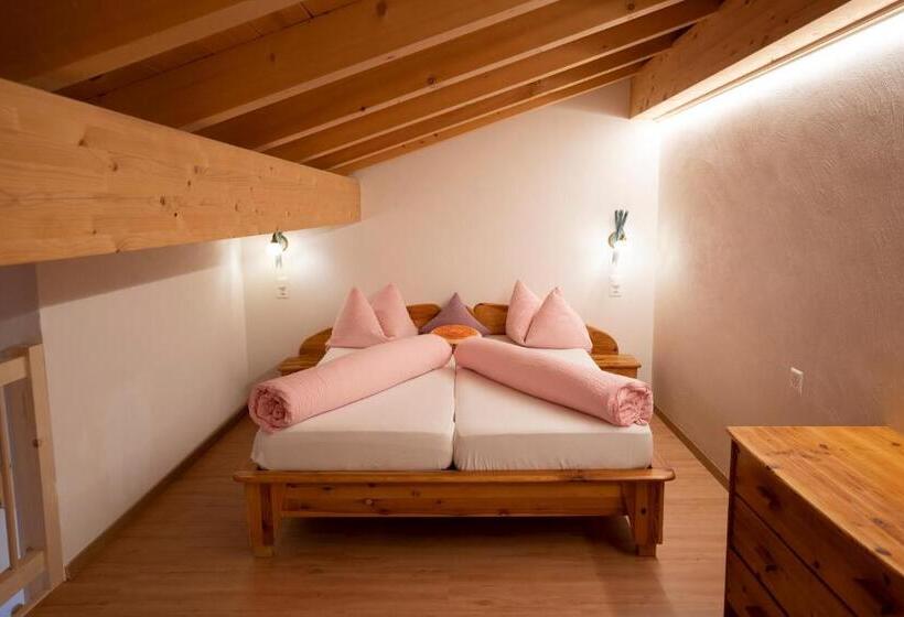 Четырехместный Номер Стандарт, Crusch Alba Sta Maria