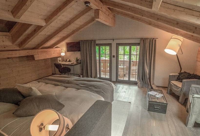 Suite with lake view, & Spa Blausee