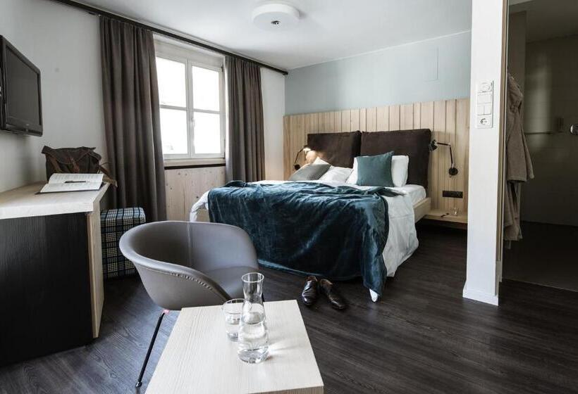 스탠다드 룸, Weisses Kreuz