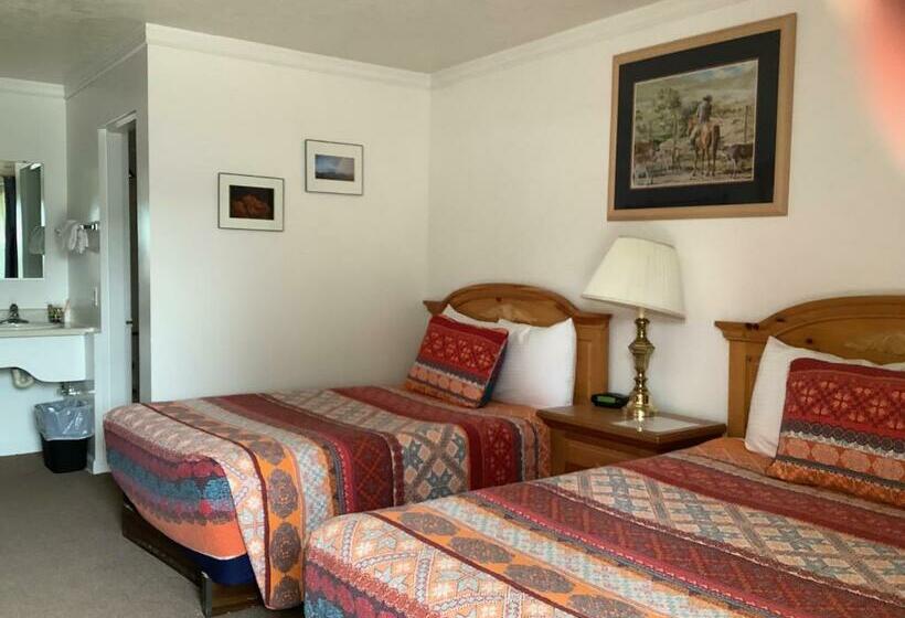 스탠다드 룸 더블 침대 2개, Independence Courthouse Motel