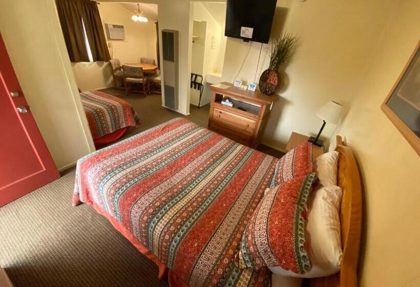 패밀리 룸, Independence Courthouse Motel