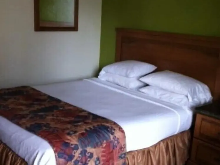 エコノミールーム, Independence Courthouse Motel