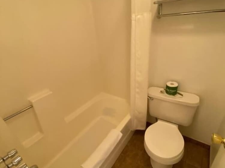 이코노미 룸, Independence Courthouse Motel