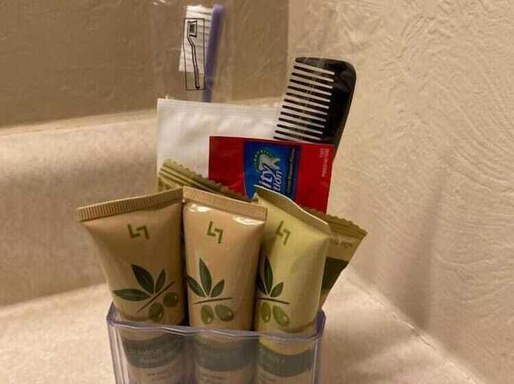 디럭스 룸, Independence Courthouse Motel