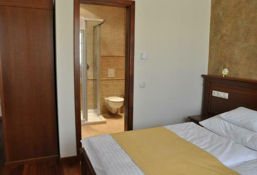 Номер Стандарт, Nimród Bioszálloda és Bioétterem