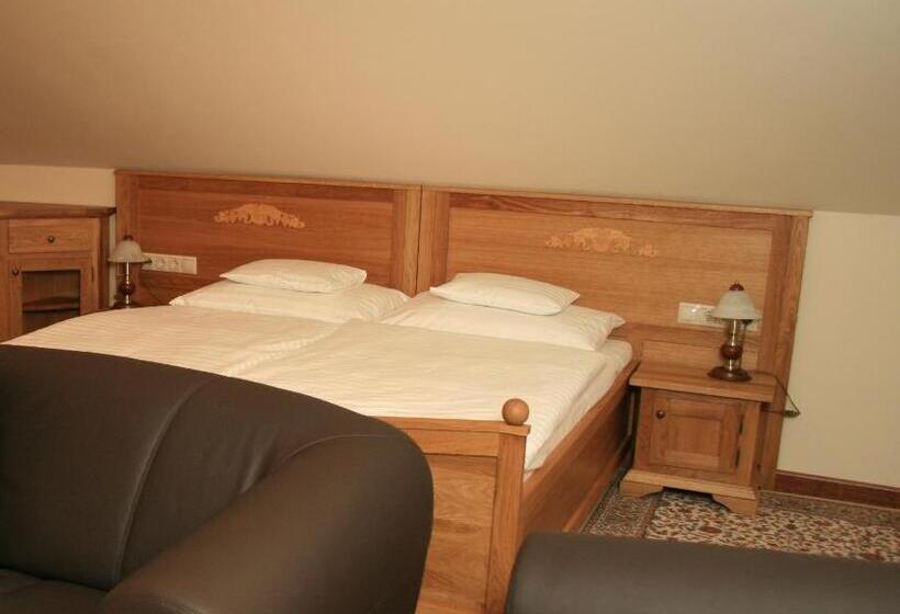 Номер Superior, Nimród Bioszálloda és Bioétterem