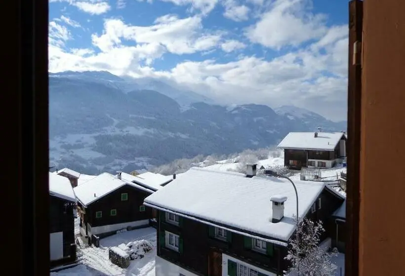 バス共有のスタンダードルーム, Gasthof Surselva