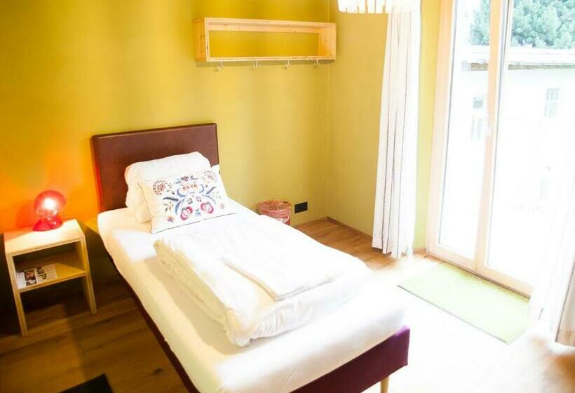 标准单人间, Nangijala Guest House