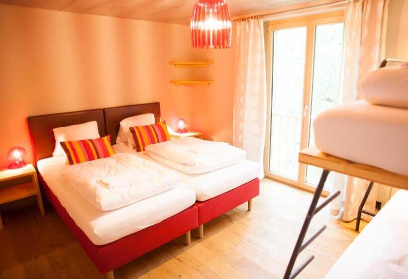 四人标准间, Nangijala Guest House